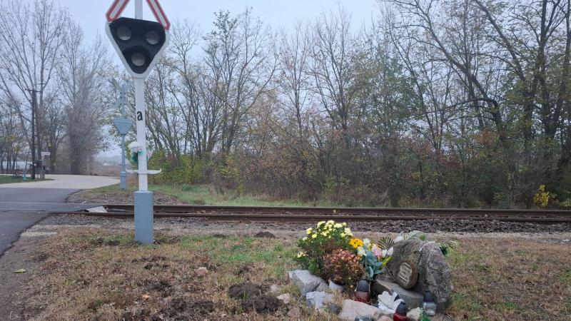 Felfoghatatlan tragédia hívja fel a figyelmet: egyetlen pillanat figyelmetlenség is súlyos következményekkel járhat - galériával és videóval.