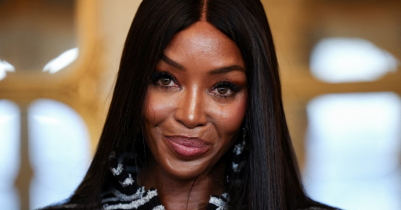 Az 54 éves Naomi Campbell eddig ismeretlen képeket osztott meg gyermekeiről, és a rajongók egyöntetű lelkesedéssel fogadták ezt a különleges betekintést az életébe.