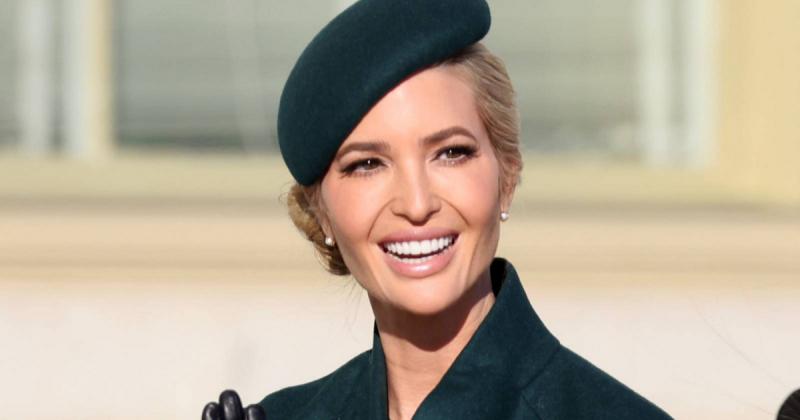 Ivanka Trump lenyűgöző megjelenésével hívta fel magára a figyelmet, miközben egy dögös ruhában mutatta meg formás alakját. Három gyermek után is megőrizte karcsúságát, ami sokak számára inspiráló példa.