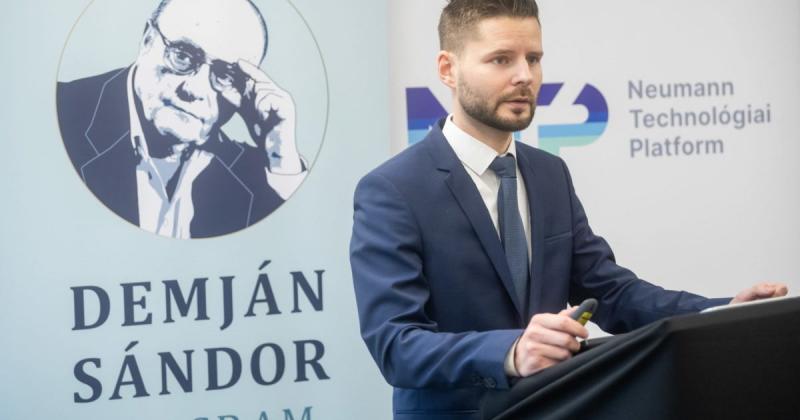 A Demján Sándor Tőkeprogram elindulása | Demokrata

Indul a Demján Sándor Tőkeprogram, amely új lehetőségeket kínál a vállalkozások számára. A program célja, hogy támogassa a hazai innovációt és a gazdasági növekedést. A részletekről és a jelentkezési fel