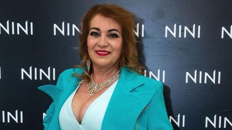 Wow! Kiszel Tünde igazán lenyűgözően festett menyasszonyi ruhában - nézd meg ezt a csodás fotót!