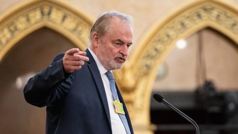 14. havi nyugdíj: A nyugdíjszakértő véleménye szerint megvalósítható, de néhány apró módosításra szükség van.