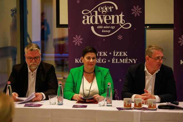 Eger Advent 2025 - a város jótékonysági programja idén különös figyelmet szentel a Markhot Ferenc Kórház Gyermekosztályának, amelynek támogatásával a legkisebbek egészsége és boldogsága kerül a középpontba.