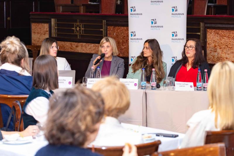 A La Femme International Film Festival Europe - a nemzetközi női filmes esemény - 2026-ban debütál a fővárosban! Ez a különleges fesztivál célja, hogy bemutassa és ünnepelje a női alkotók tehetségét és kreativitását a filmiparban. Ne hagyd ki ezt a lenyűg